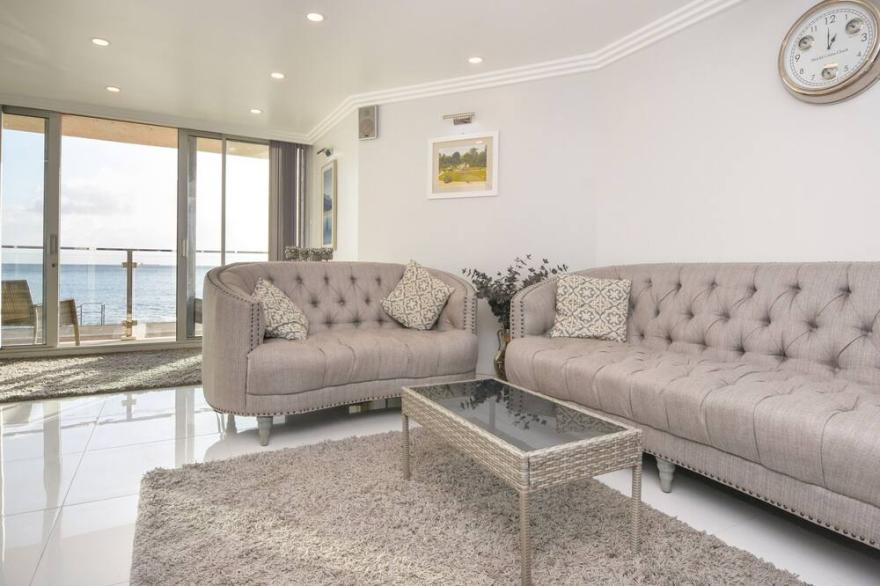 APARTMENT 39, pet friendly in Fort Picklecombe