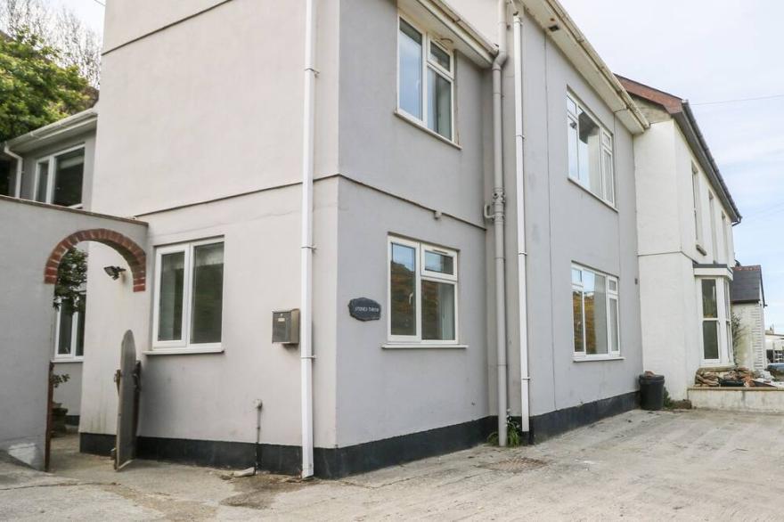 STONES THROW, pet friendly, with a garden in Porthtowan