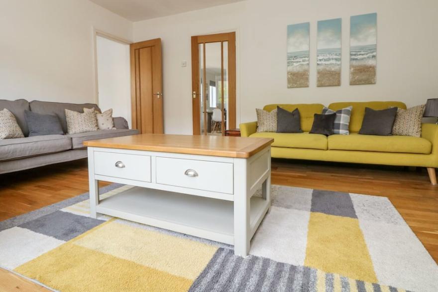 STONES THROW, pet friendly, with a garden in Porthtowan