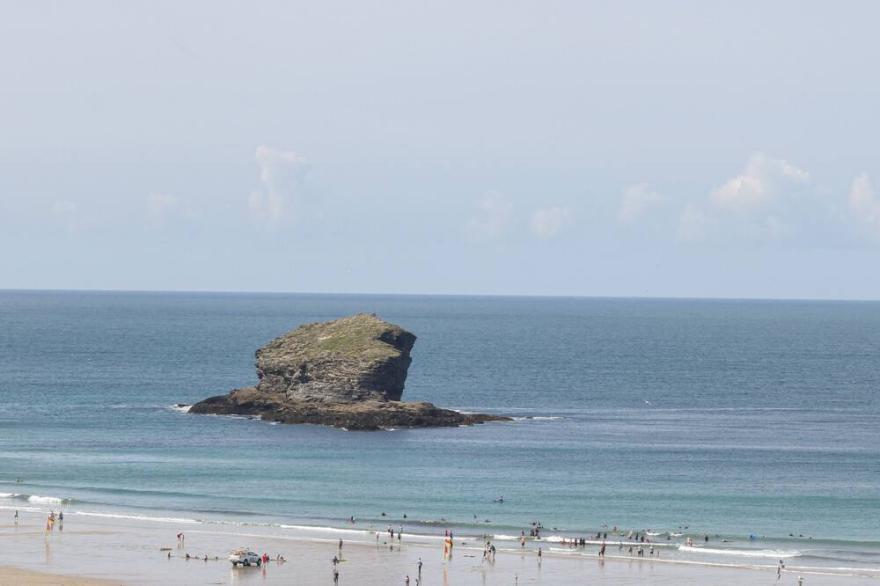 2 WATER LANE, family friendly, with open fire in St Agnes