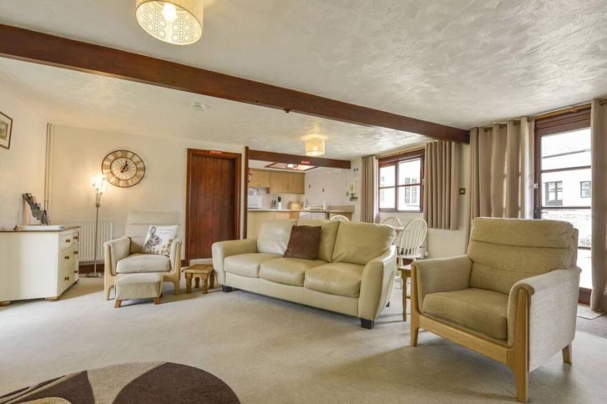 THE CART LINHAY, pet friendly, with pool in Bideford