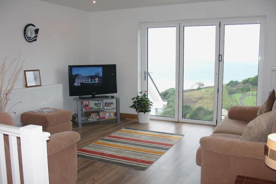 SEAGULLS PERCH, family friendly in Mawgan Porth