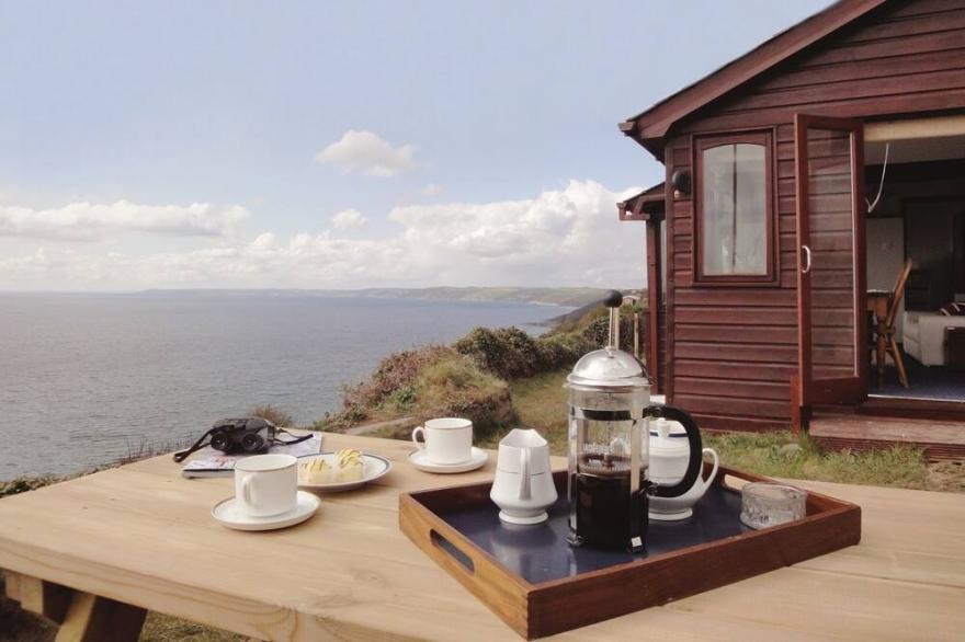 SEAGULLS NEST, family friendly, with a garden in Whitsand Bay