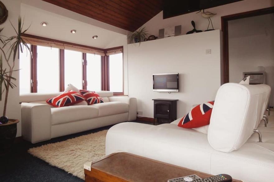 SEAGULLS NEST, family friendly, with a garden in Whitsand Bay