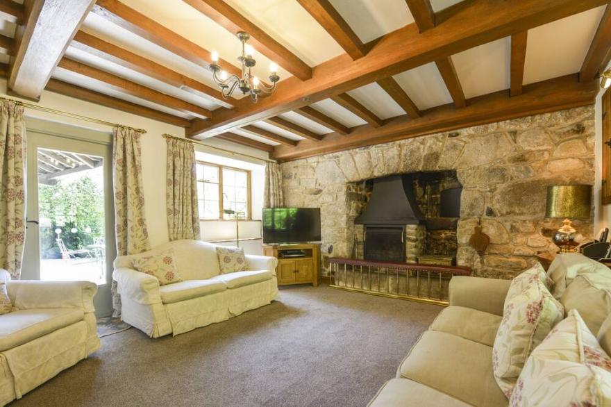 BAGTOR MILL, pet friendly, character holiday cottage in Ilsington