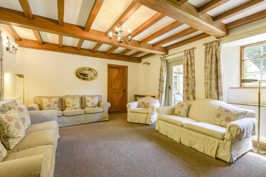 BAGTOR MILL, pet friendly, character holiday cottage in Ilsington