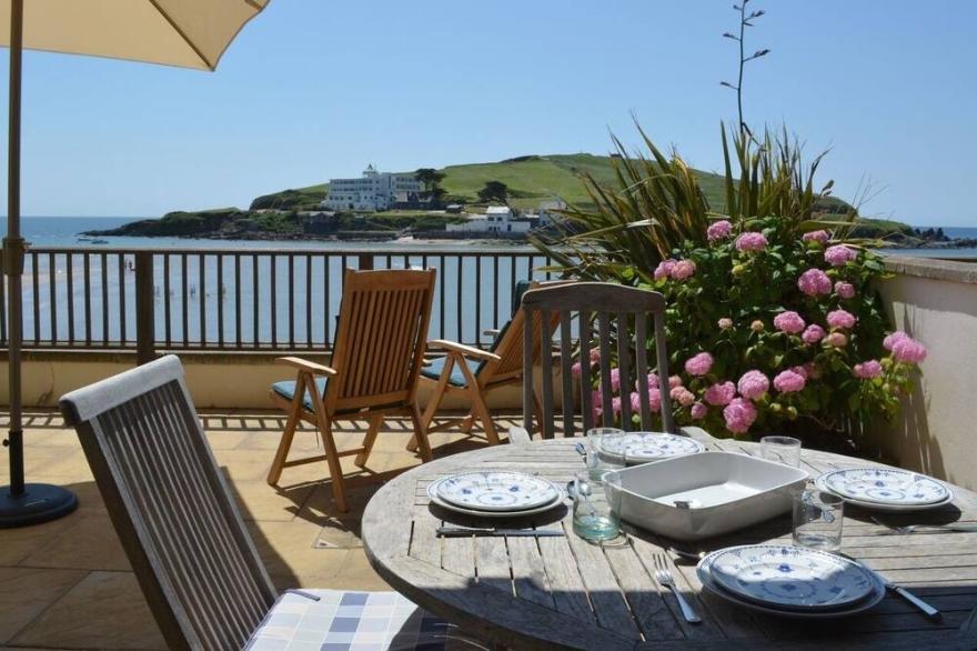6 BURGH ISLAND CAUSEWAY, pet friendly, with pool in Bigbury-On-Sea
