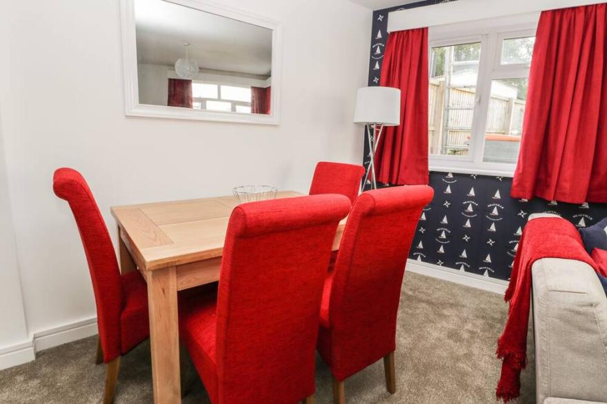 MANOR HEATH - THE DUPLEX, pet friendly in Scarborough
