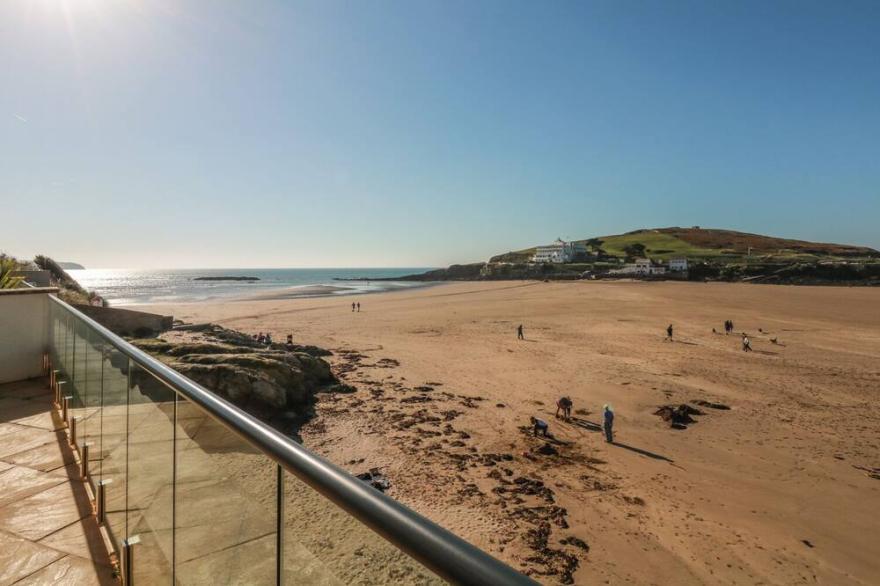 2 BURGH ISLAND CAUSEWAY, family friendly, with pool in Bigbury-On-Sea