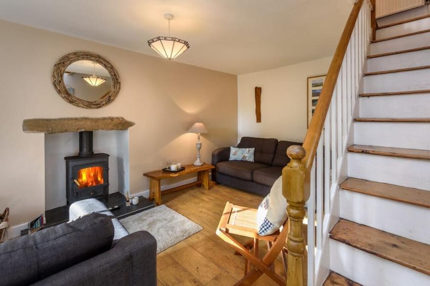 Noddfa - Three Bedroom House, Sleeps 5