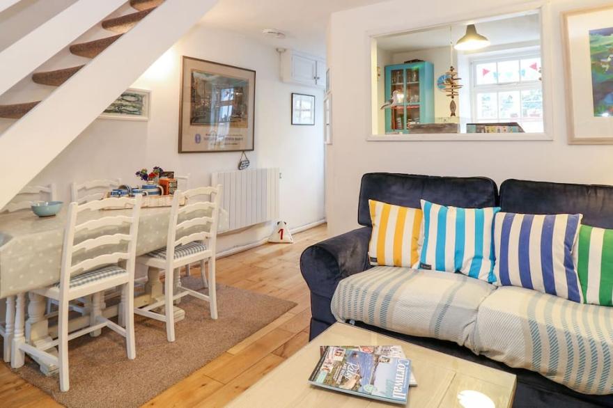 2 THE COTTAGES, with open fire in Ludgvan
