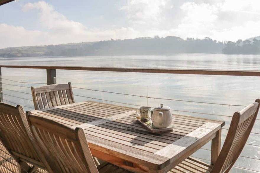SANDRIDGE BOATHOUSE, family friendly, with open fire in Stoke Gabriel
