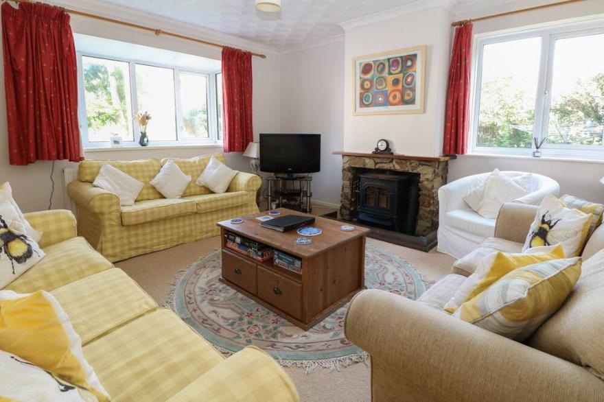 18 POLVELLA CLOSE, family friendly, with a garden in Newquay