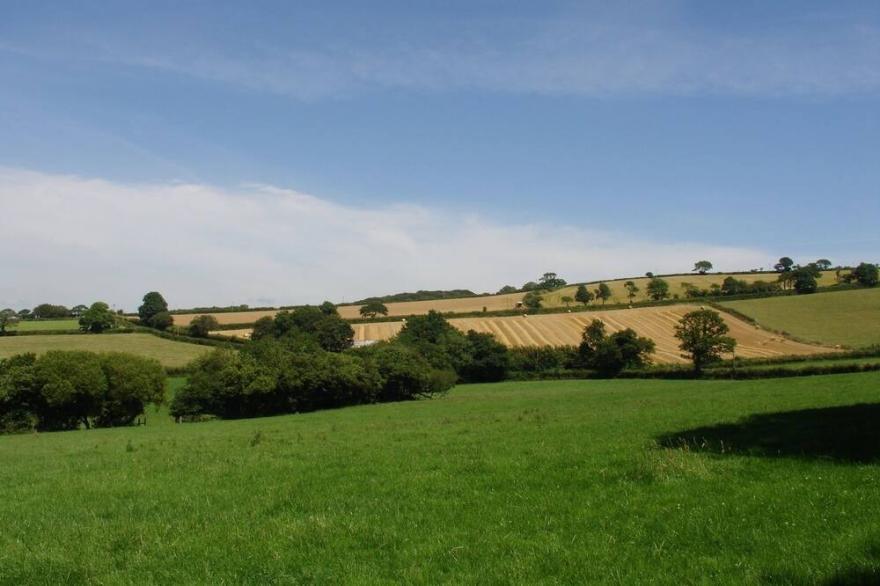 KINGBARTH, family friendly, luxury holiday cottage in Lerryn
