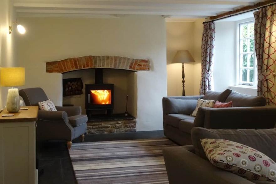 KINGBARTH, family friendly, luxury holiday cottage in Lerryn