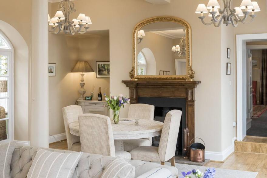 Historic rural Coach House with luxury accommodation
