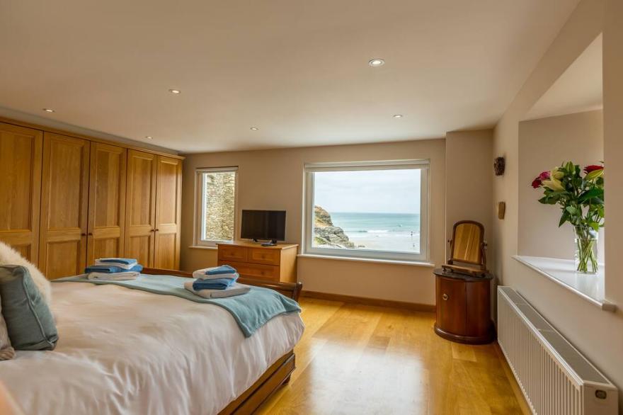 Beachside Cottage 20 steps from the sand