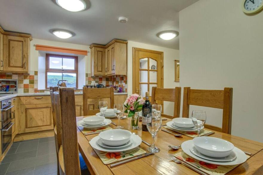 Llety'r Buarth - Two Bedroom House, Sleeps 6