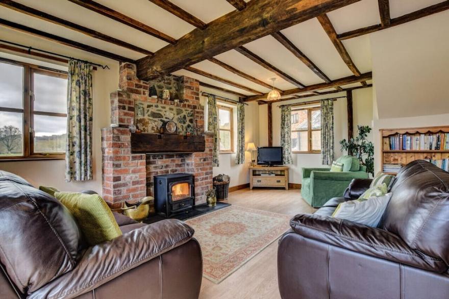 Bwthyn Efyrnwy - Two Bedroom House, Sleeps 4