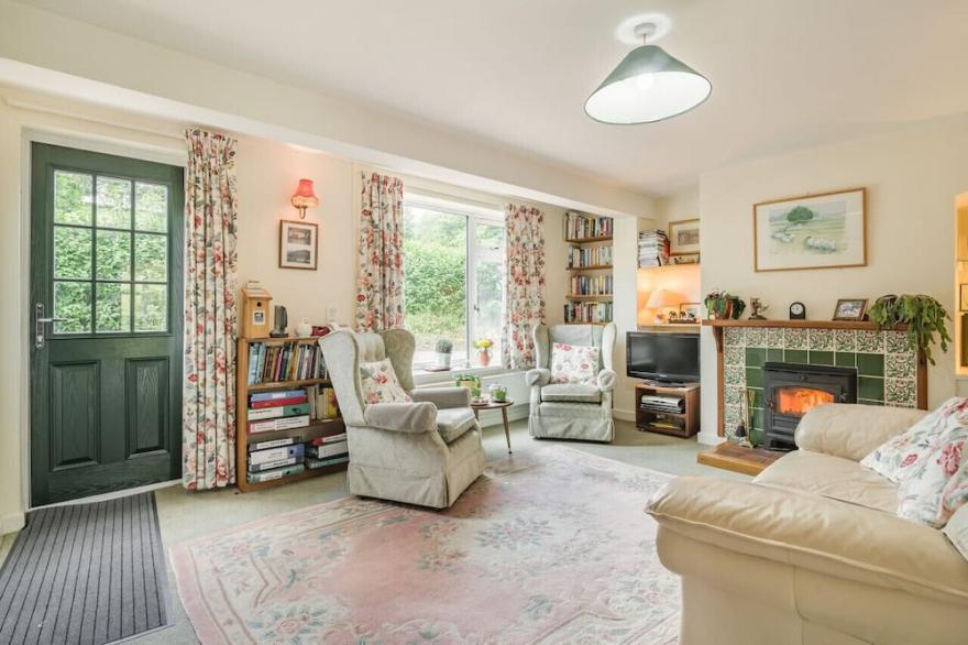 Y Rhosyn - Two Bedroom House, Sleeps 4
