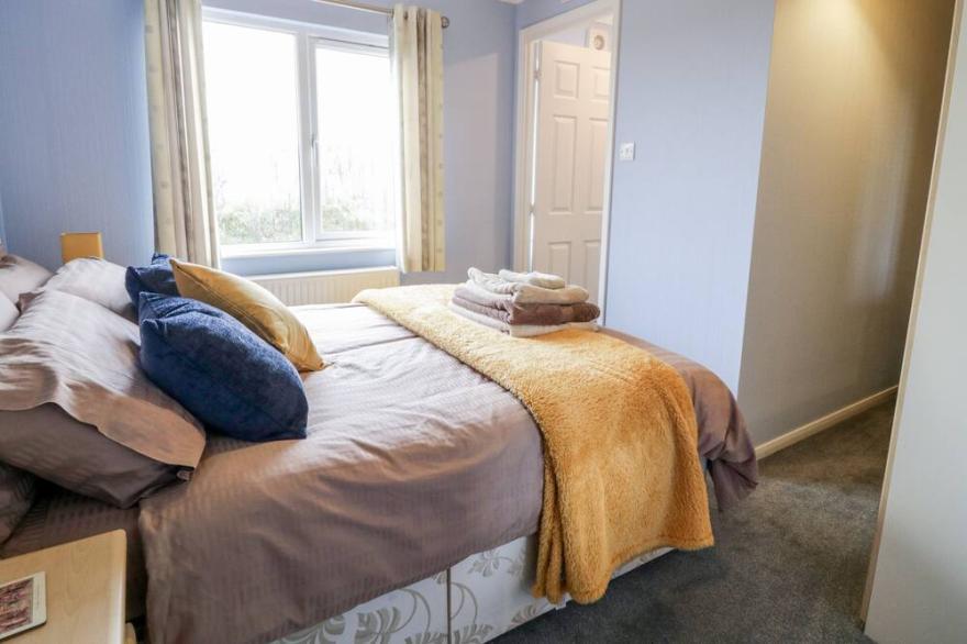 DARTMOOR VIEW, family friendly, with a garden in Tedburn St Mary