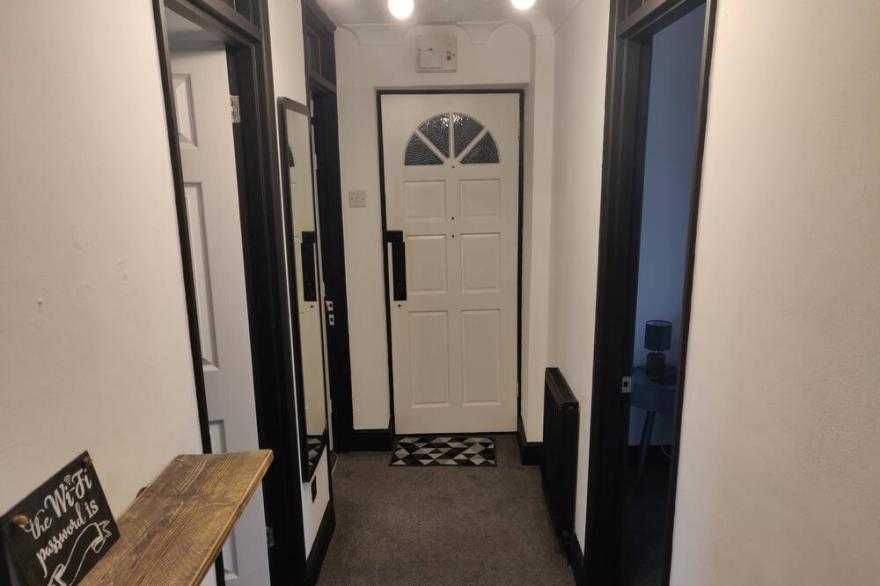 Riverside Park Penthouse Apartment In St Neots