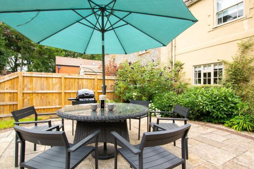 The Bailey - Three Bedroom House, Sleeps 6