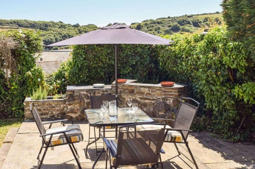 Beautiful private villa for 6 people with WIFI, TV, terrace and parking