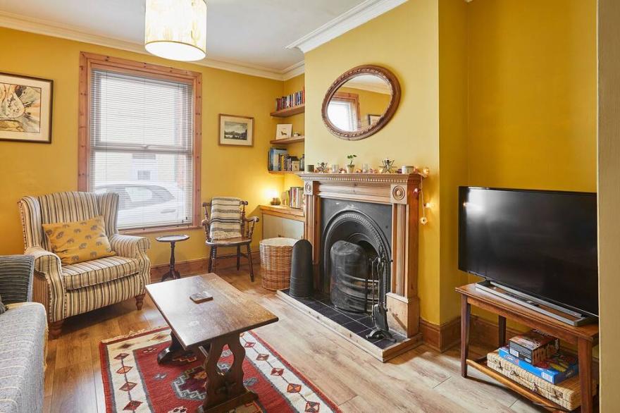 Host & Stay | Oswy Street