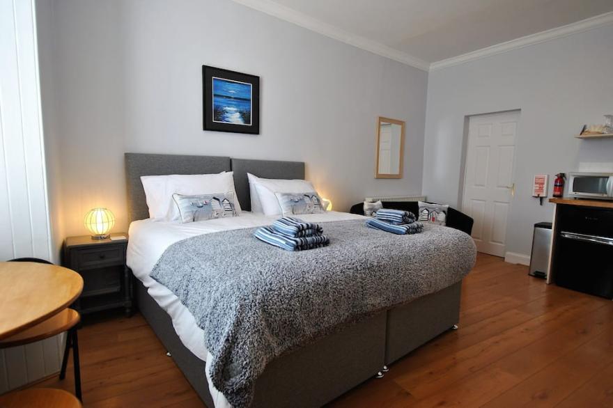 Market Apartment- harbourfront studio, Pittenweem