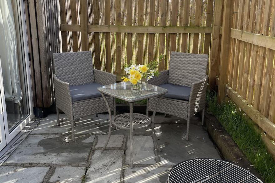 THE BEEHIVE, pet friendly, character holiday cottage in Stoke Canon