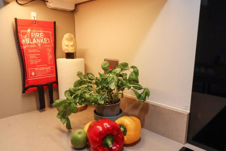 AURORA, family friendly, with a garden in Whitby