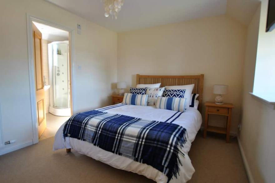 Seaview Steading-spacious home in rural location