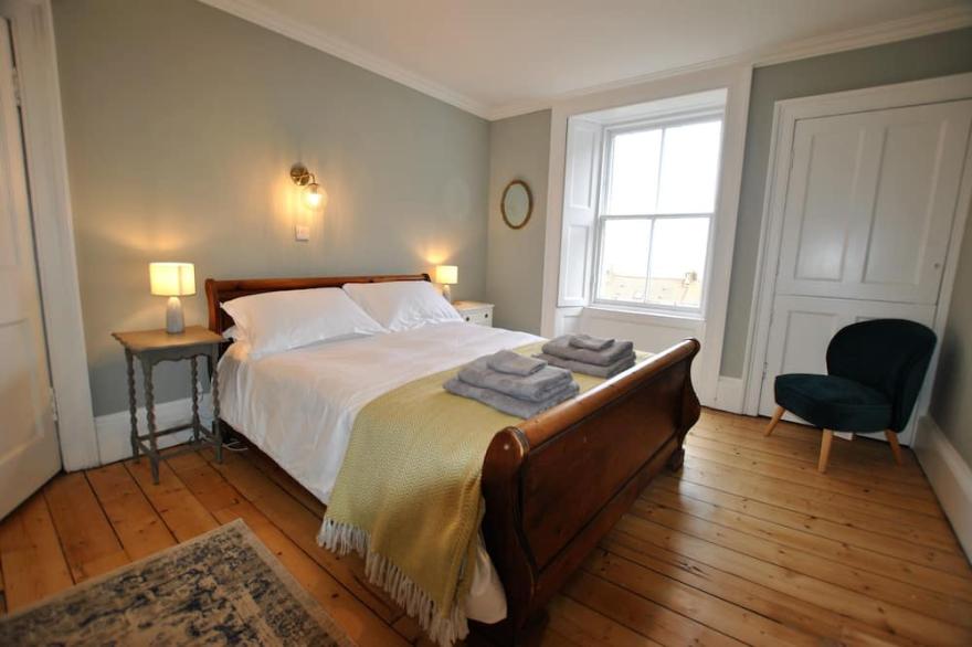 Carstairs House- fabulous family home by the sea