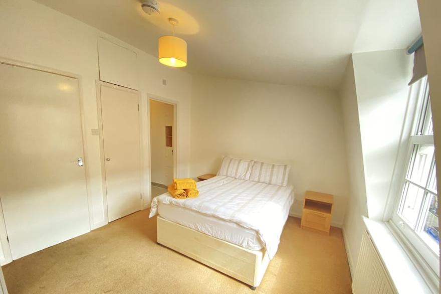 Cosy duplex in Central London
