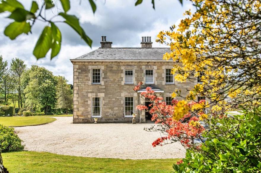 A beautiful Georgian Manor House near Newquay