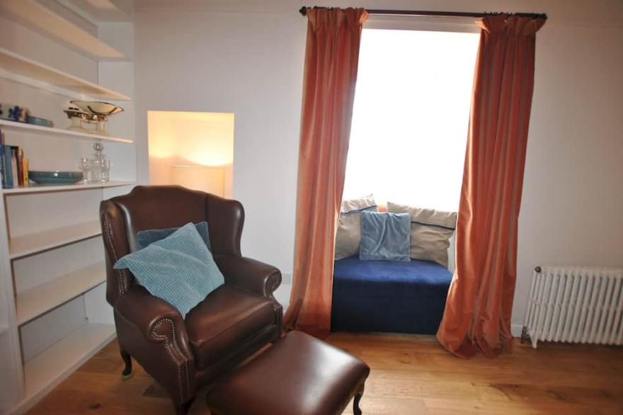Seaspray- harbourfront home in idyllic location