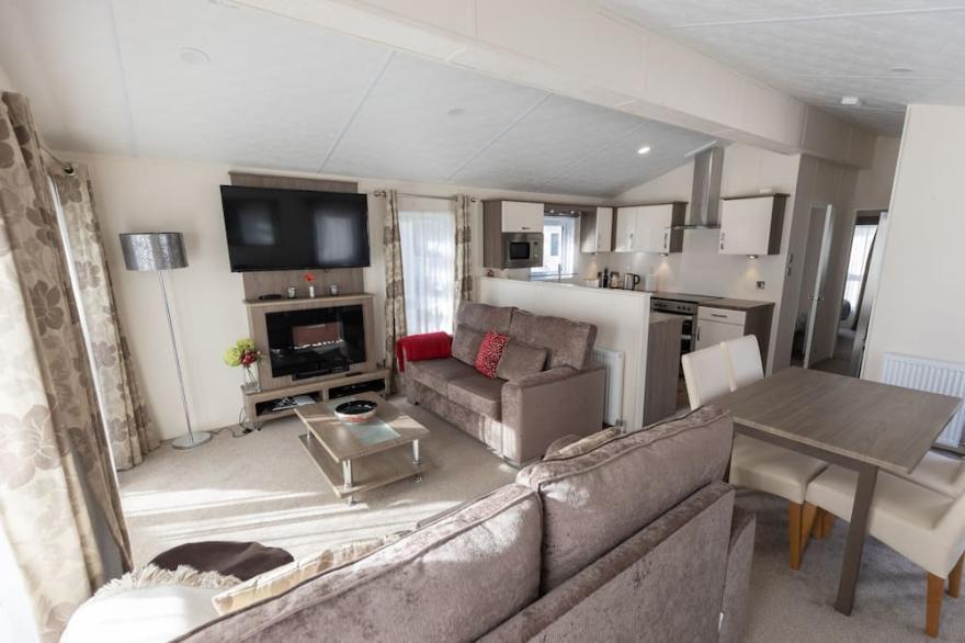 ''The Escape', Sandhills Holiday Park by the beach in Mudeford