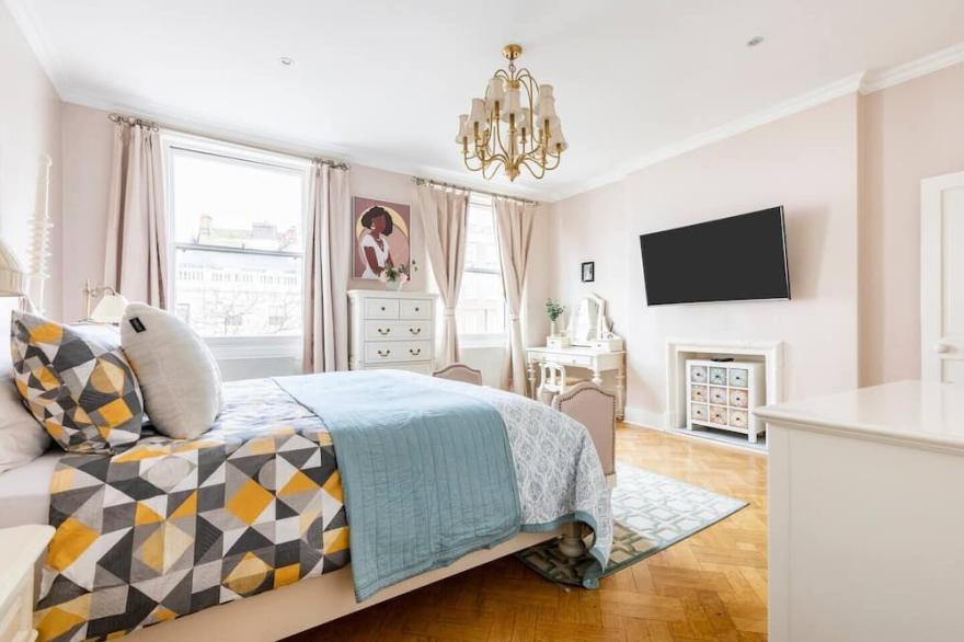 Victorian Regency Royal Abode