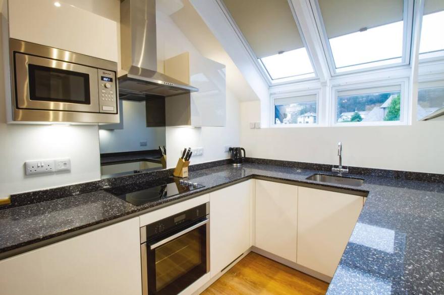 Forge Bridge House, Coniston -  detached cottage sleeping 4 guests in 2 en suite bedrooms