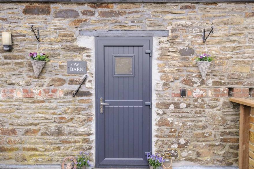 OWL BARN, family friendly, luxury holiday cottage in Duloe