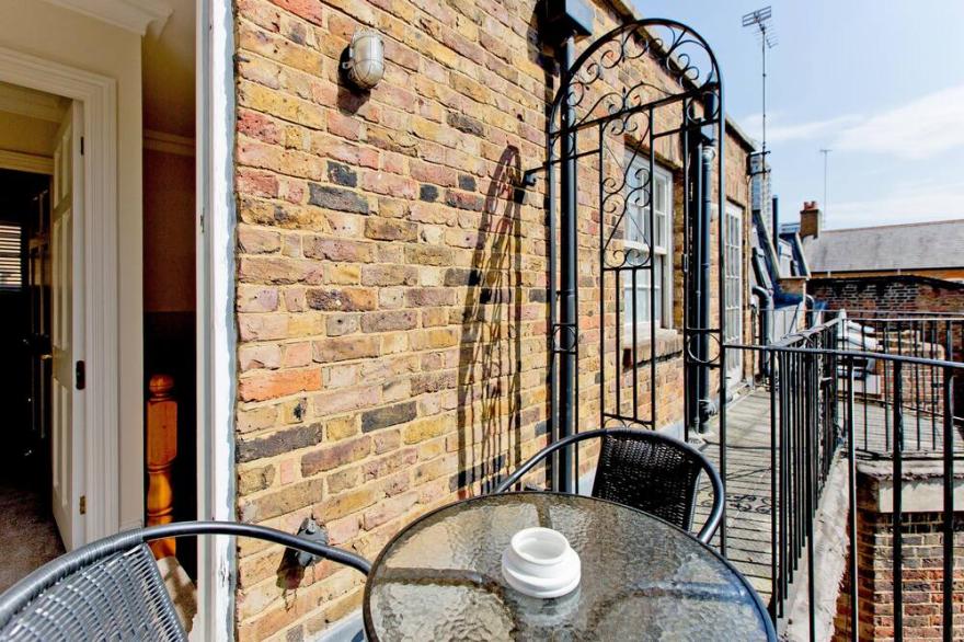 4Bed house in Paddington