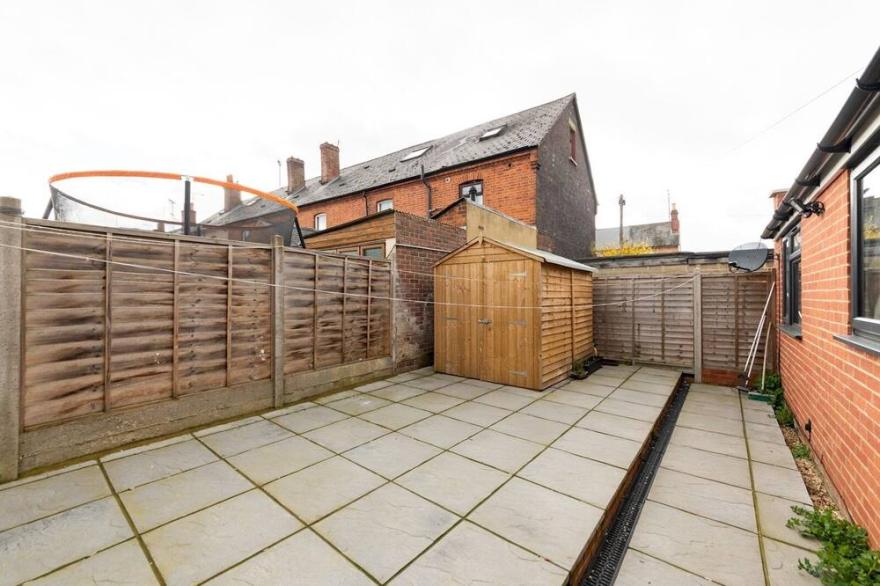 Pass the Keys | Delightful Family Home Sleeps 7 and Private Garden