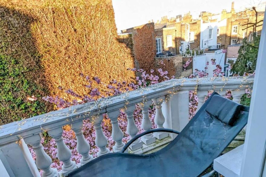 Cozy & bright 1 bd in beautiful Chelsea