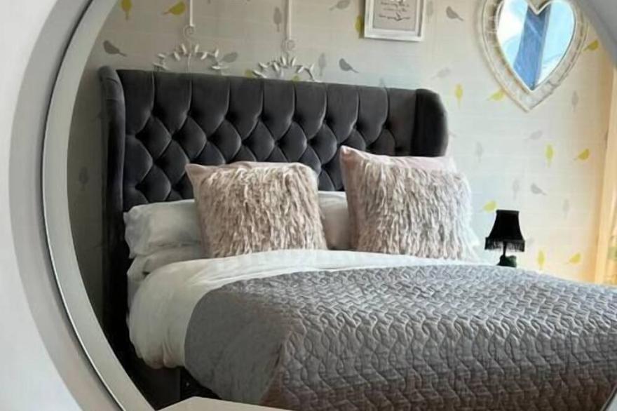 7C - Amazing converted warehouse-Mathew St. 2 bed
