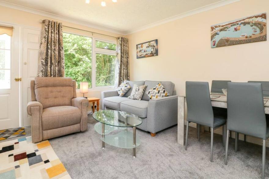 25 THE GLADE, romantic, character holiday cottage in Kilkhampton