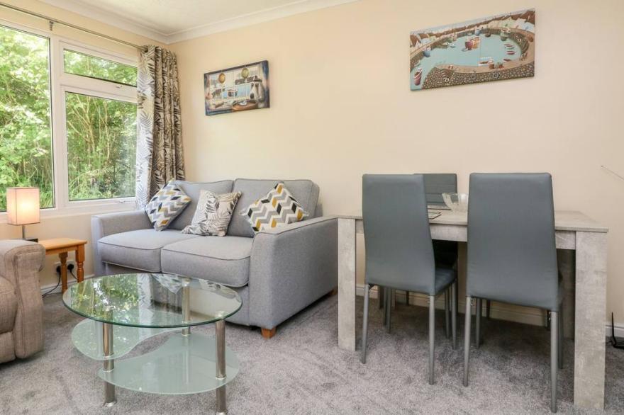 25 THE GLADE, romantic, character holiday cottage in Kilkhampton
