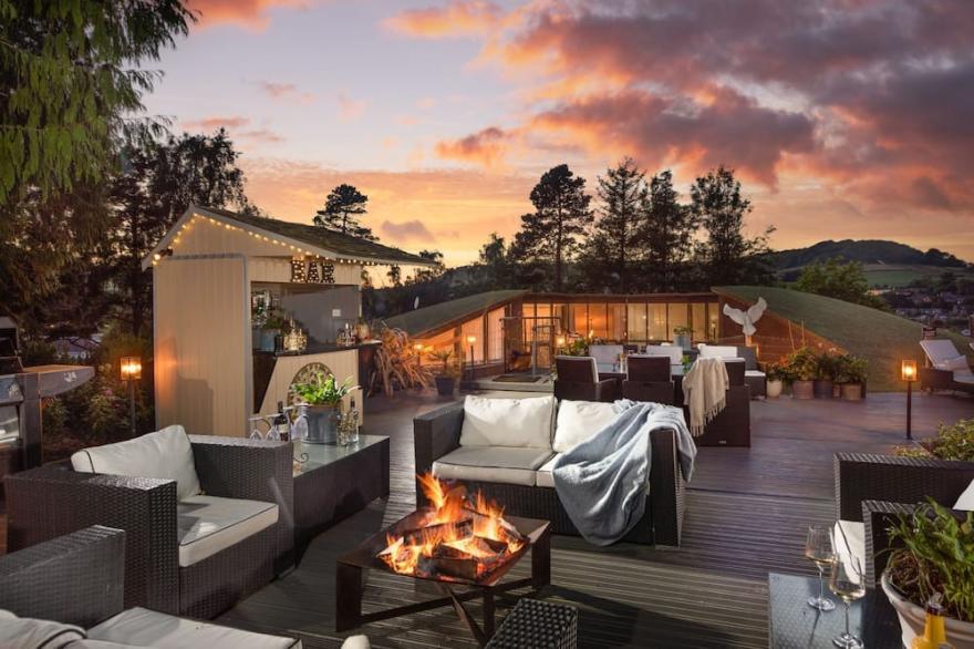 Woolbrook Reservoir -  a house that sleeps 16 guests  in 6 bedrooms