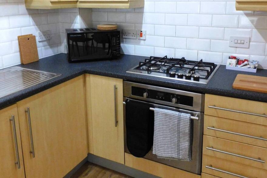 Fabulous, 2 bed apt, 10 mins from City Centre