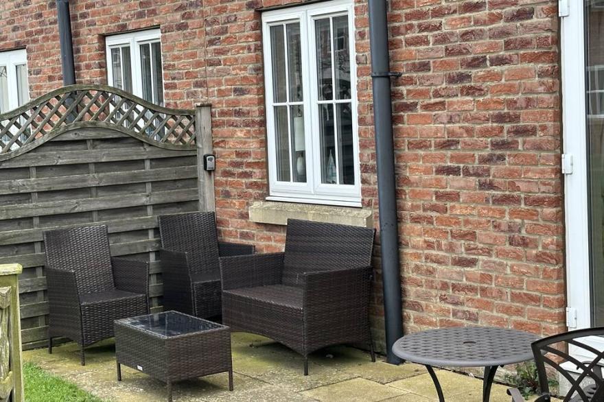 Spoonbill Cottage -  a cottage that sleeps 4 guests  in 2 bedrooms